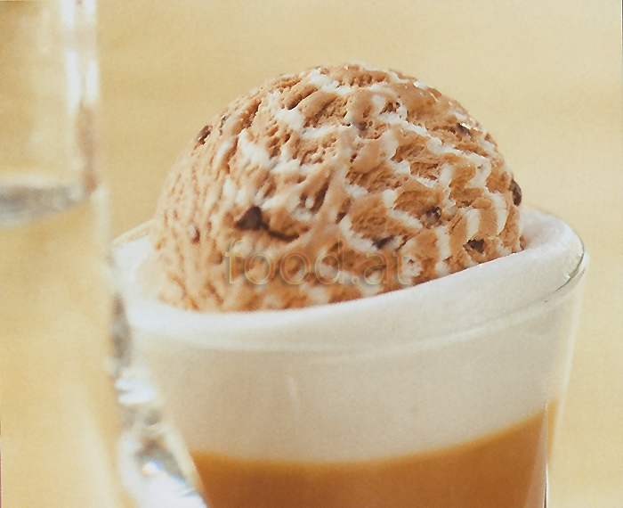 095_e_latte_macchiato