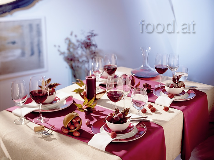 19_stoelzle_tisch_rot